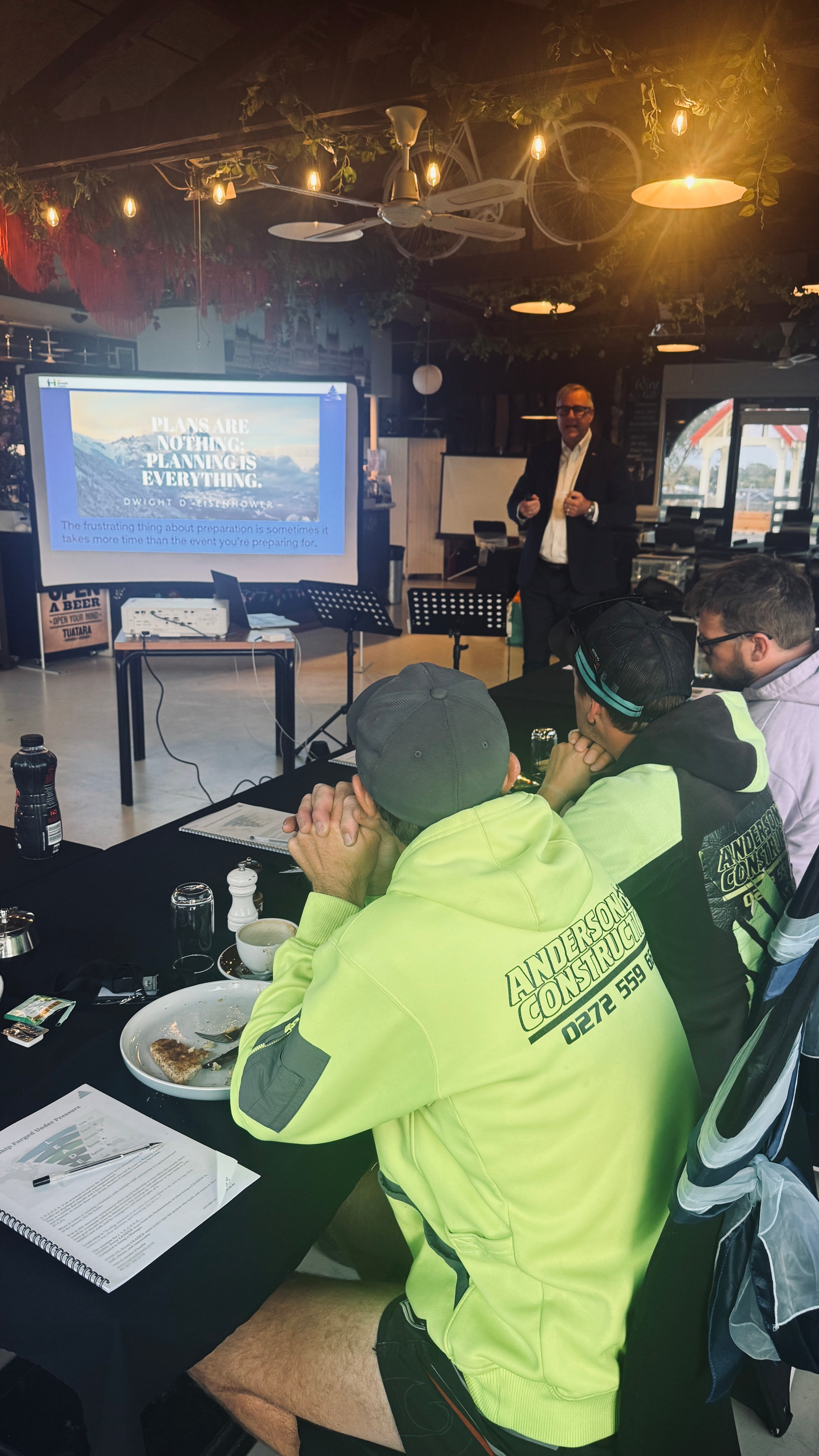 Business Breakfast - Learning how to make decisions